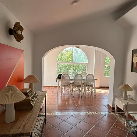 Chalet Las Acacias, *